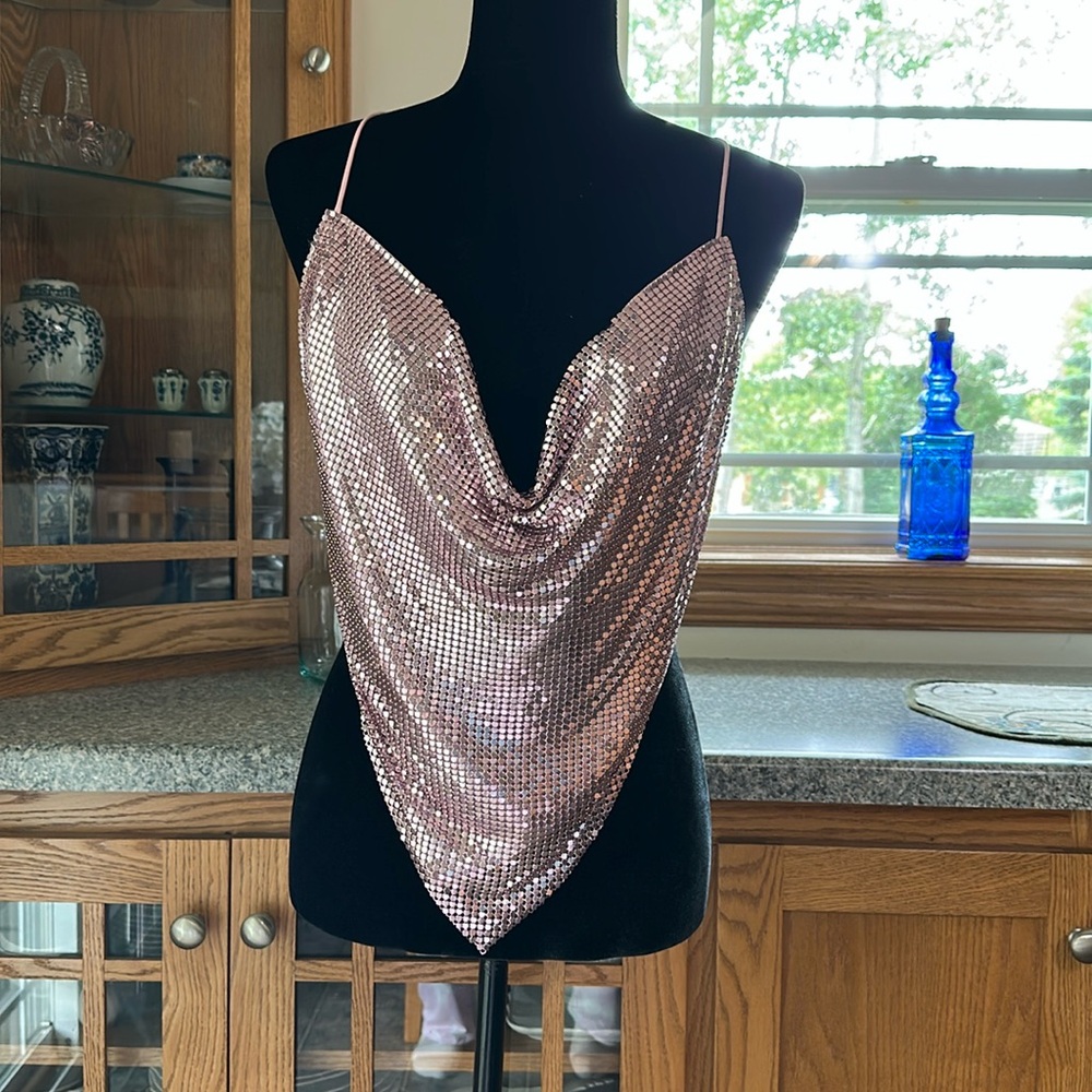 Pink Metallic Mesh Bar Top